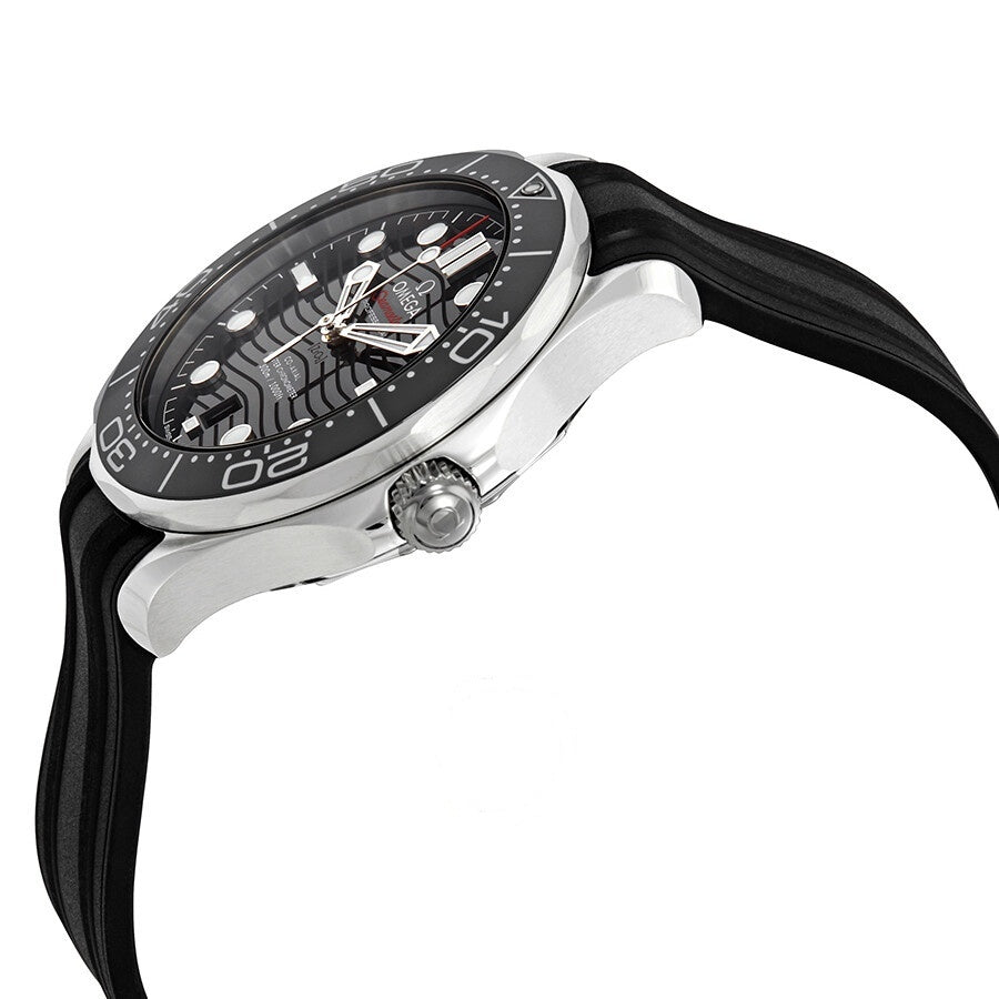 Omega Seamaster Automatic Black Dial Men's Watch Item No. 210.32.42.20.01.001